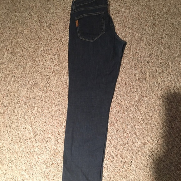 Paige jeans, Venice size 27, crop pants - Picture 2 of 4
